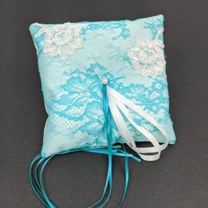 030C Coussin d'alliances en dentelle turquoise