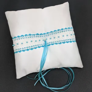 034A Coussin d'alliances blanc avec ruban turquoise