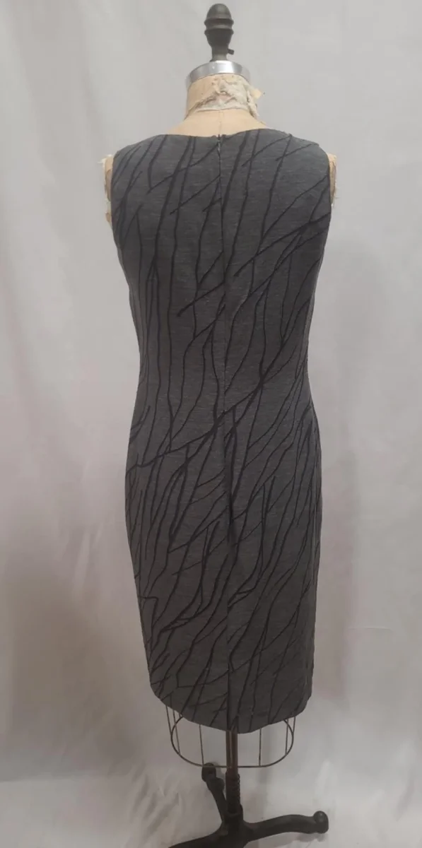 Robe grise striée – Image 4