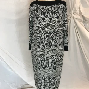 Robe de soie noire et blanche