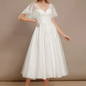 Robe De Mariee Courte En Dentelle