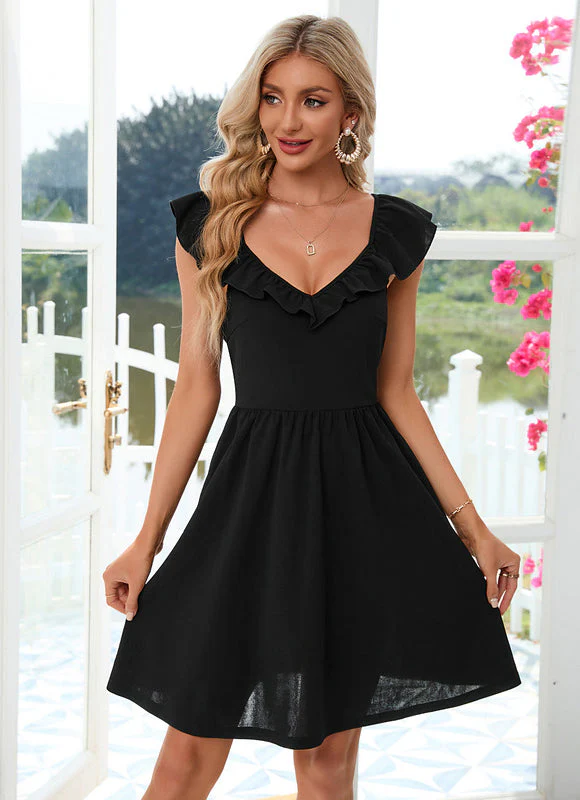 Robe Noire Chic À Volants Légers – Image 3