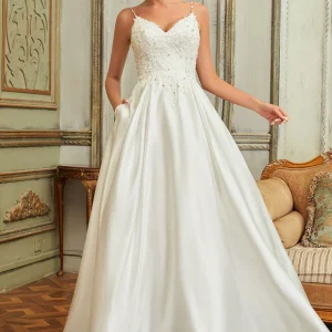 Robe Nuptiale Satinée Avec Poches