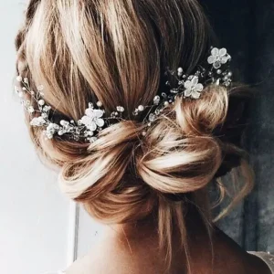 Bandeau coiffe perles et pierres coiffure mariage et bal..Headband  pearls and stones wedding, prom hairstyles.
