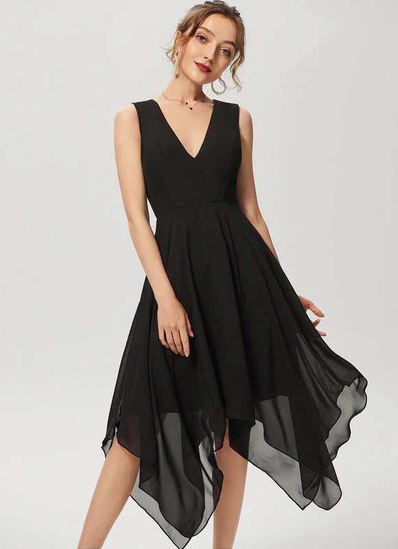 Robe Cocktail Vaporeuse Élégante Noire