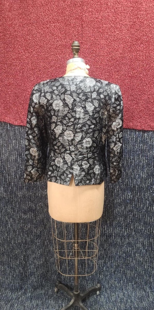 Veston court jacquard noir et argent – Image 4