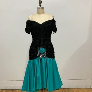 Robe de soirée noire et turquoise