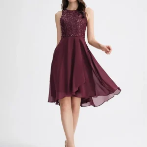 Robe De Bal Aubergine Flottante