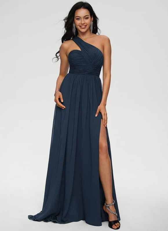 Robe De Bal Asymétrique Fluide