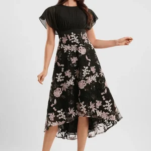 Robe Trapèze Florale Élégante