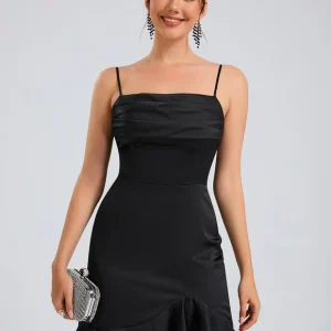 Robe Satinée À Volants Élégante