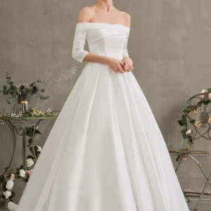 Robe Nuptiale Satinée Épurée Élégante