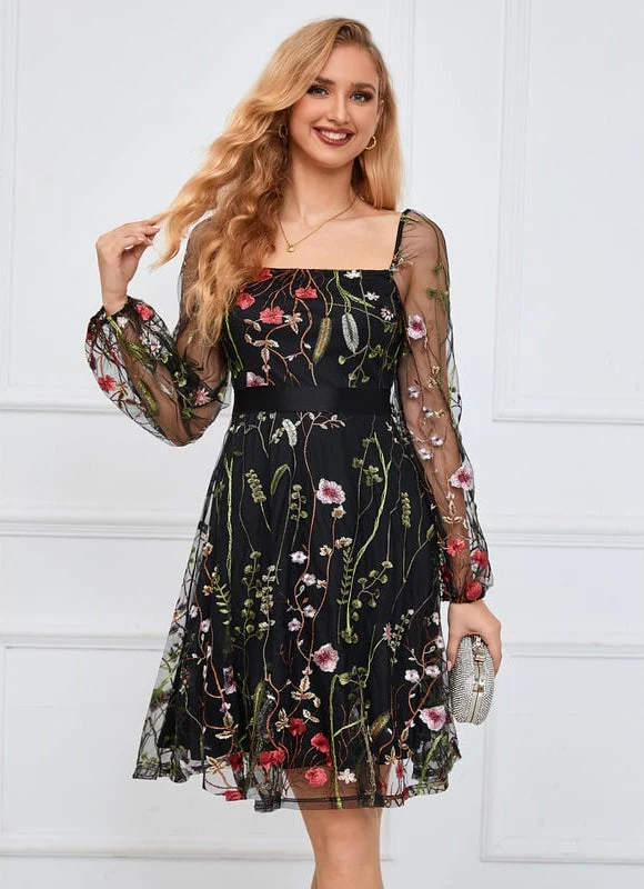 Robe De Bal Brodée Noire – Image 9