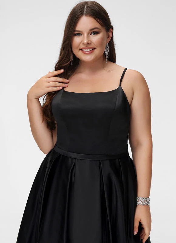 Robe Satinée Élégante Fendue – Image 8